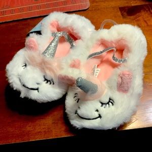 Unicorn slippers - size 4/5T